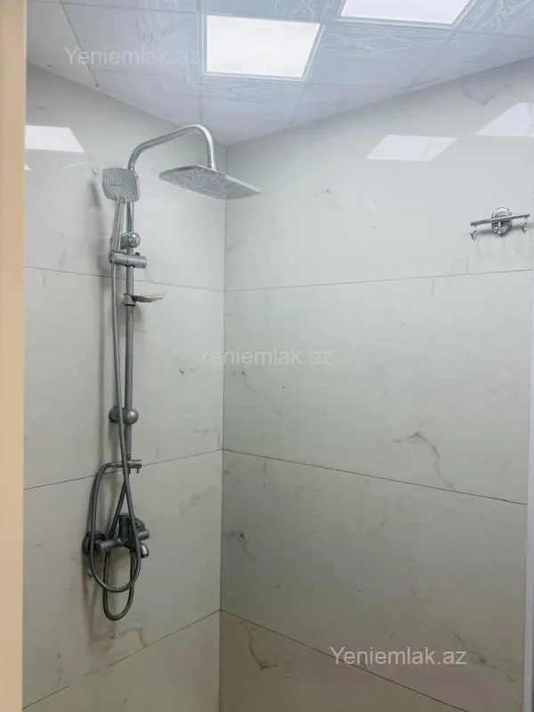 Satılır 2 otaqlı yeni tikili 64 m²