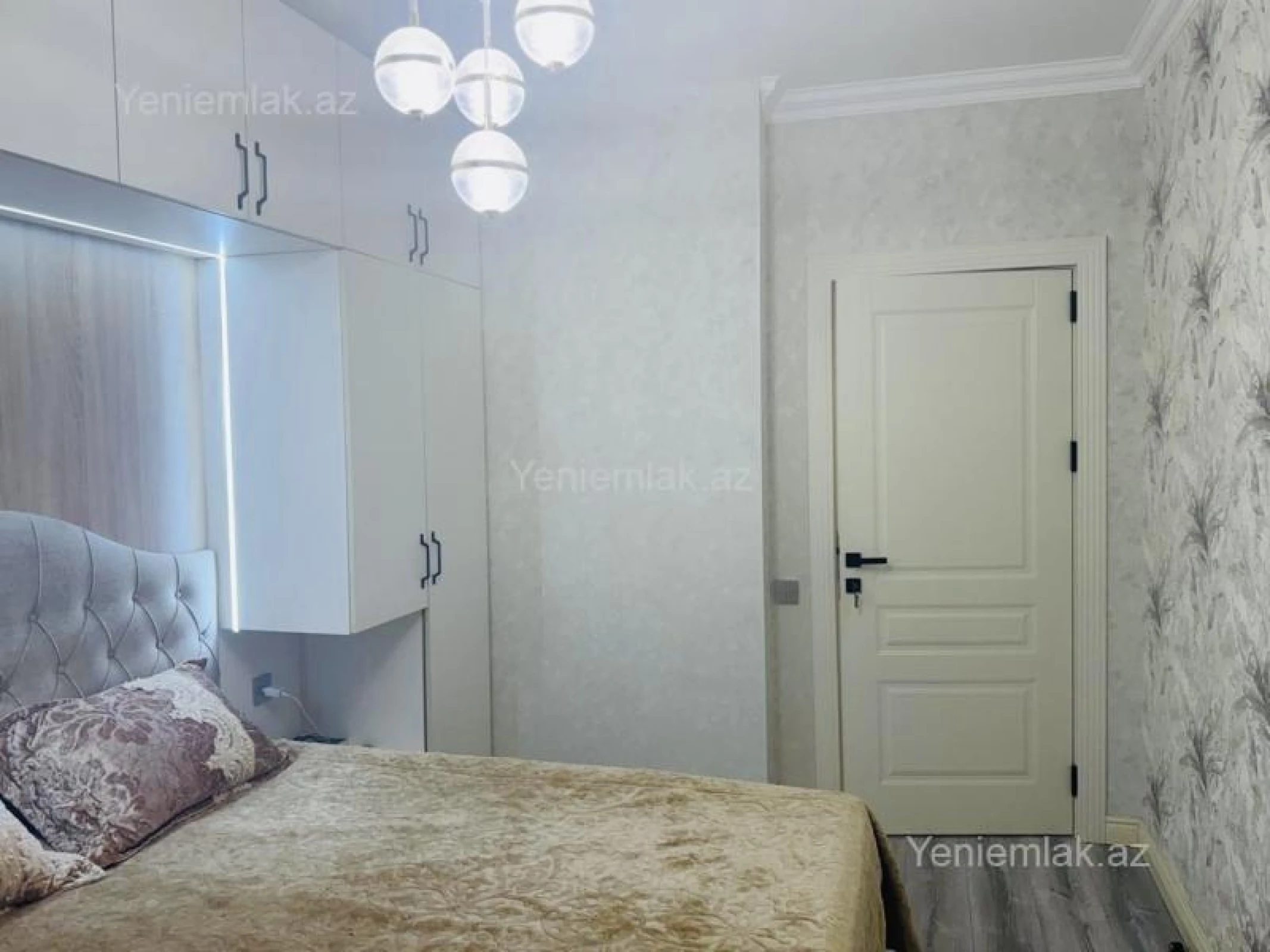 Satılır 2 otaqlı yeni tikili 64 m²