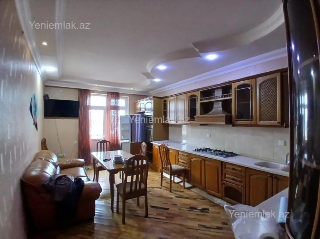 Satılır 3 otaqlı yeni tikili 133 m²