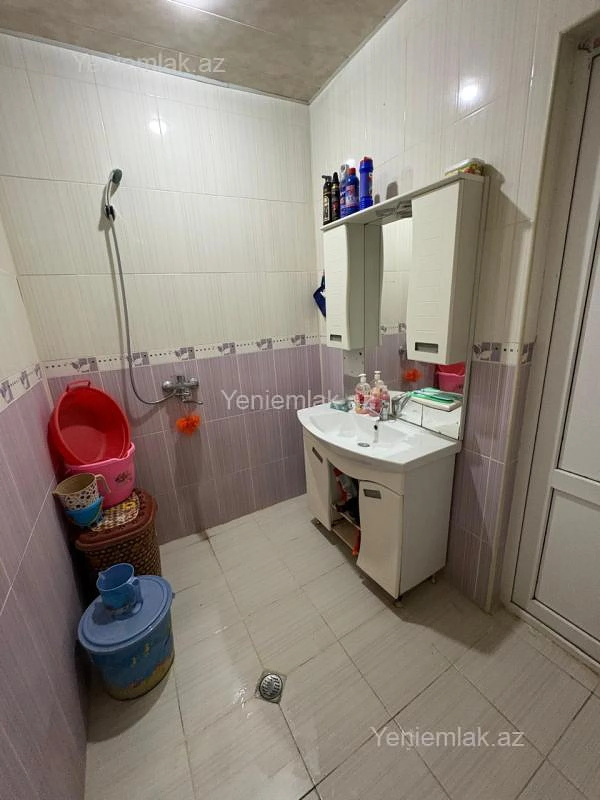 Satılır 2 otaqlı yeni tikili 60 m²