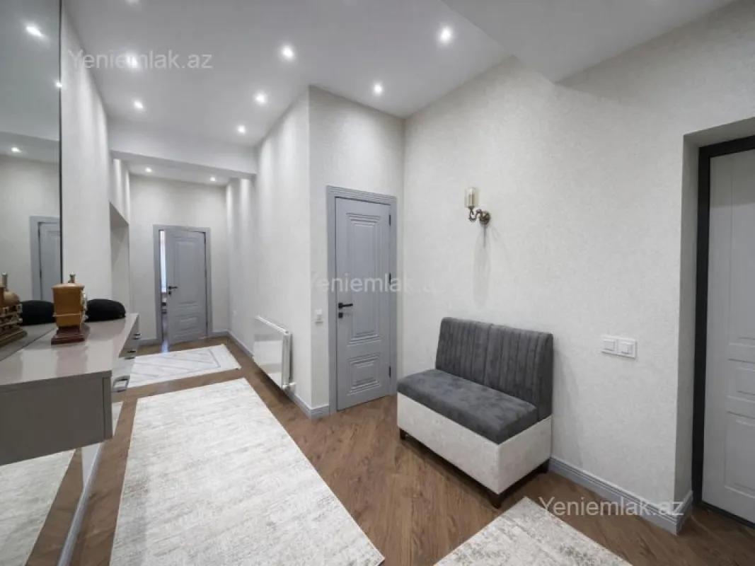 Satılır 3 otaqlı yeni tikili 118 m²