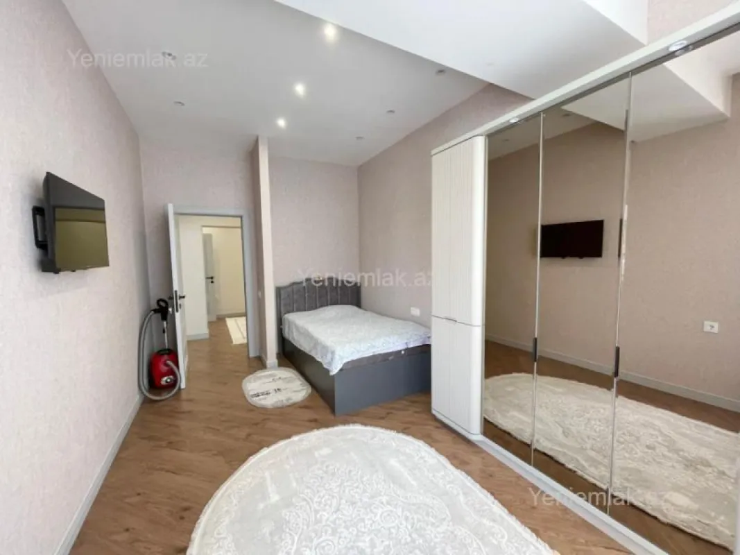 Satılır 3 otaqlı yeni tikili 118 m²