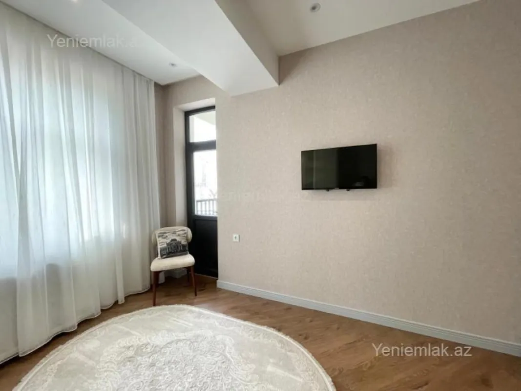 Satılır 3 otaqlı yeni tikili 118 m²