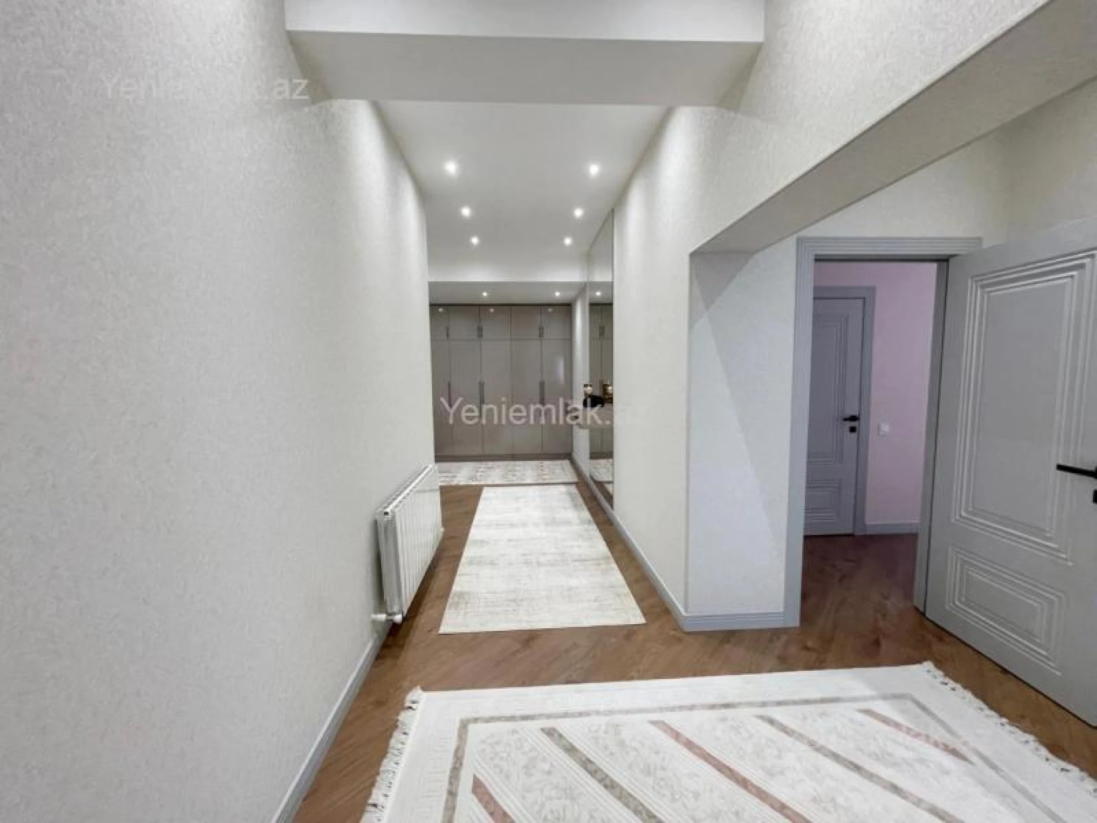 Satılır 3 otaqlı yeni tikili 118 m²