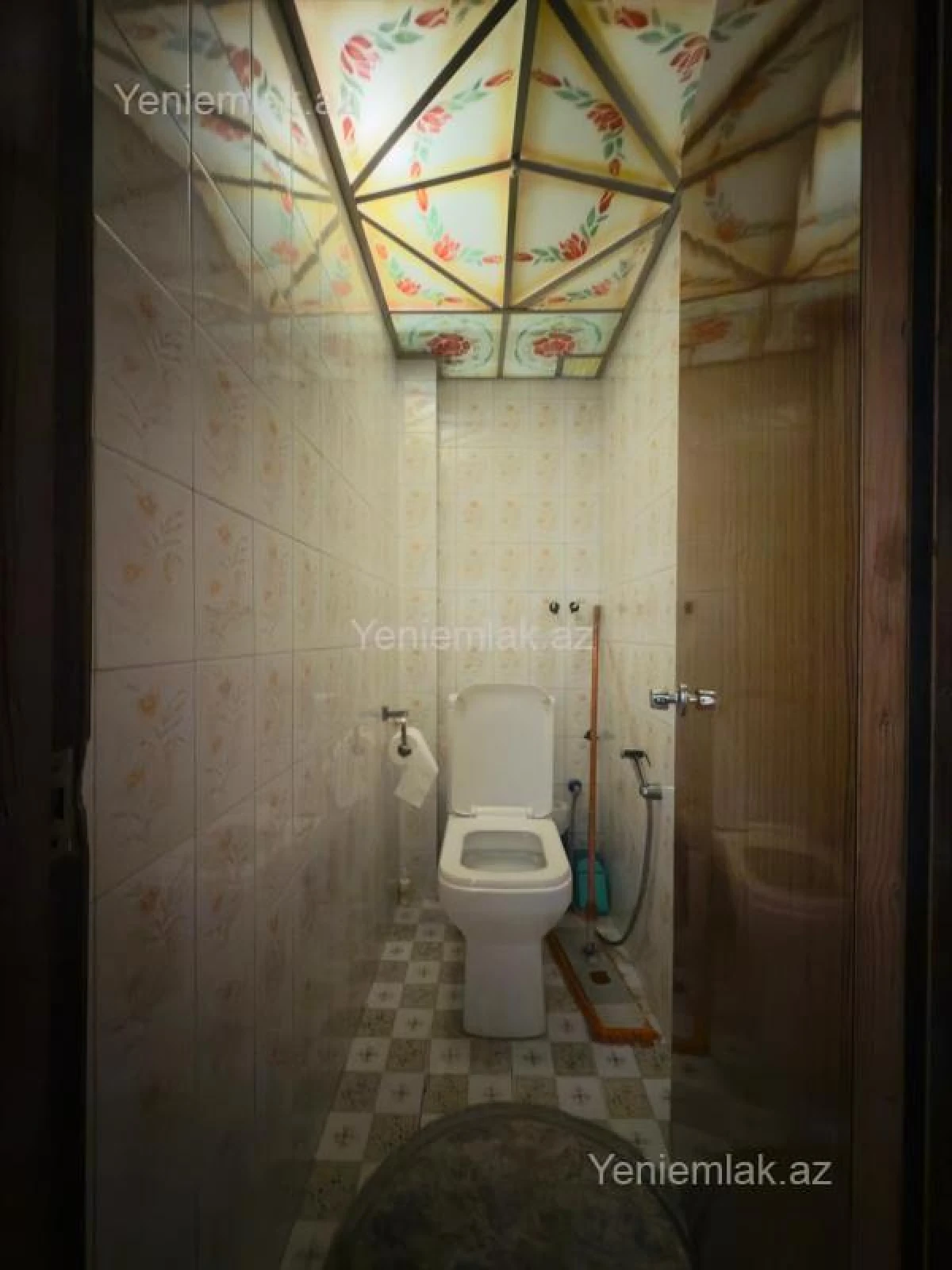 Satılır 3 otaqlı köhnə tikili 90 m²