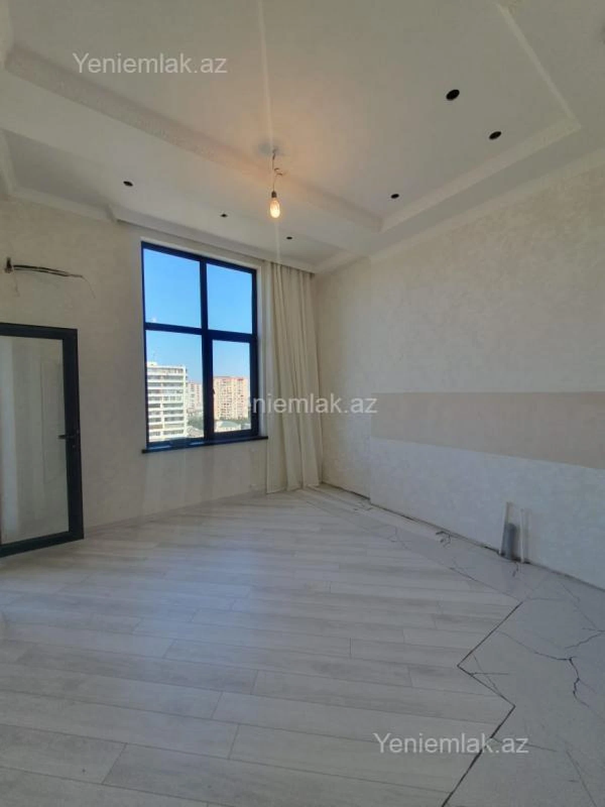 Satılır 3 otaqlı yeni tikili 85 m²