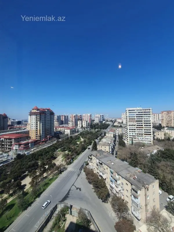 Satılır 3 otaqlı yeni tikili 85 m²