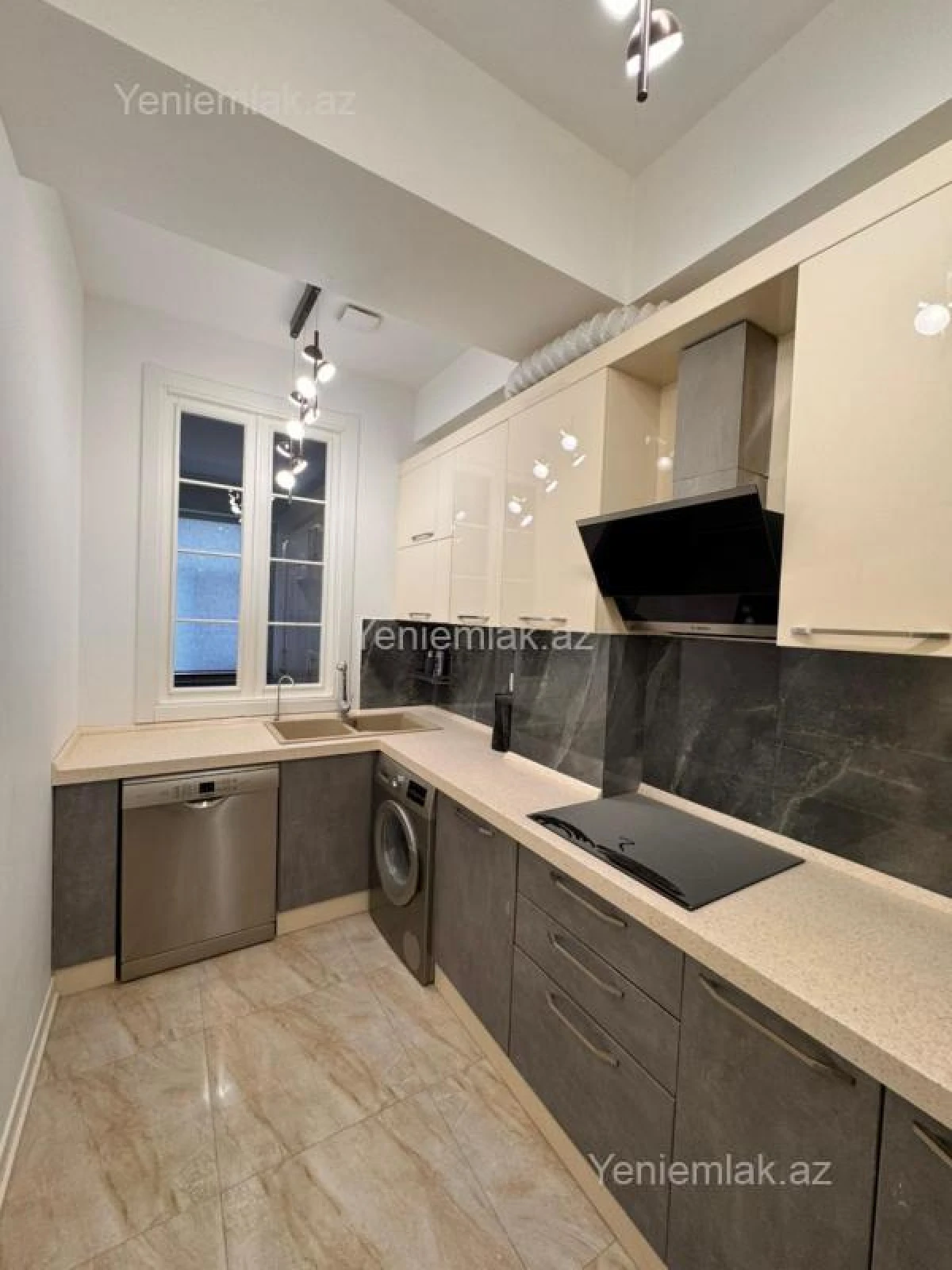 Satılır 3 otaqlı yeni tikili 95 m²