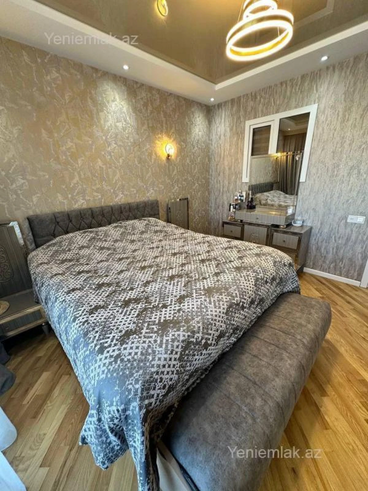 Satılır 3 otaqlı yeni tikili 88 m²