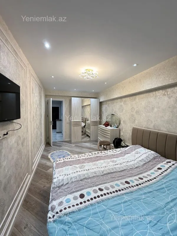 Satılır 2 otaqlı köhnə tikili 65 m²