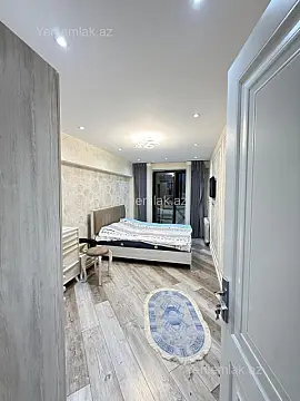 Satılır 2 otaqlı köhnə tikili 65 m²