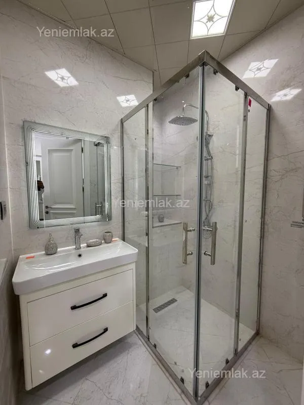 Satılır 3 otaqlı yeni tikili 94 m²