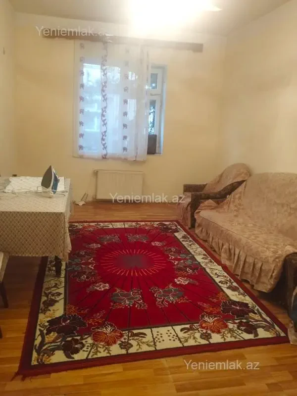 Satılır 2 otaqlı köhnə tikili 62 m²