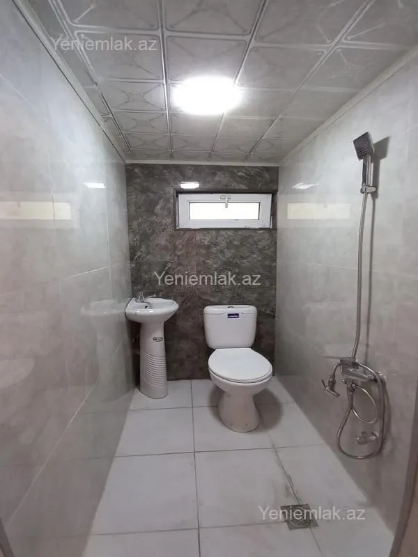 Satılır 5 otaqlı həyət evi 150 m²