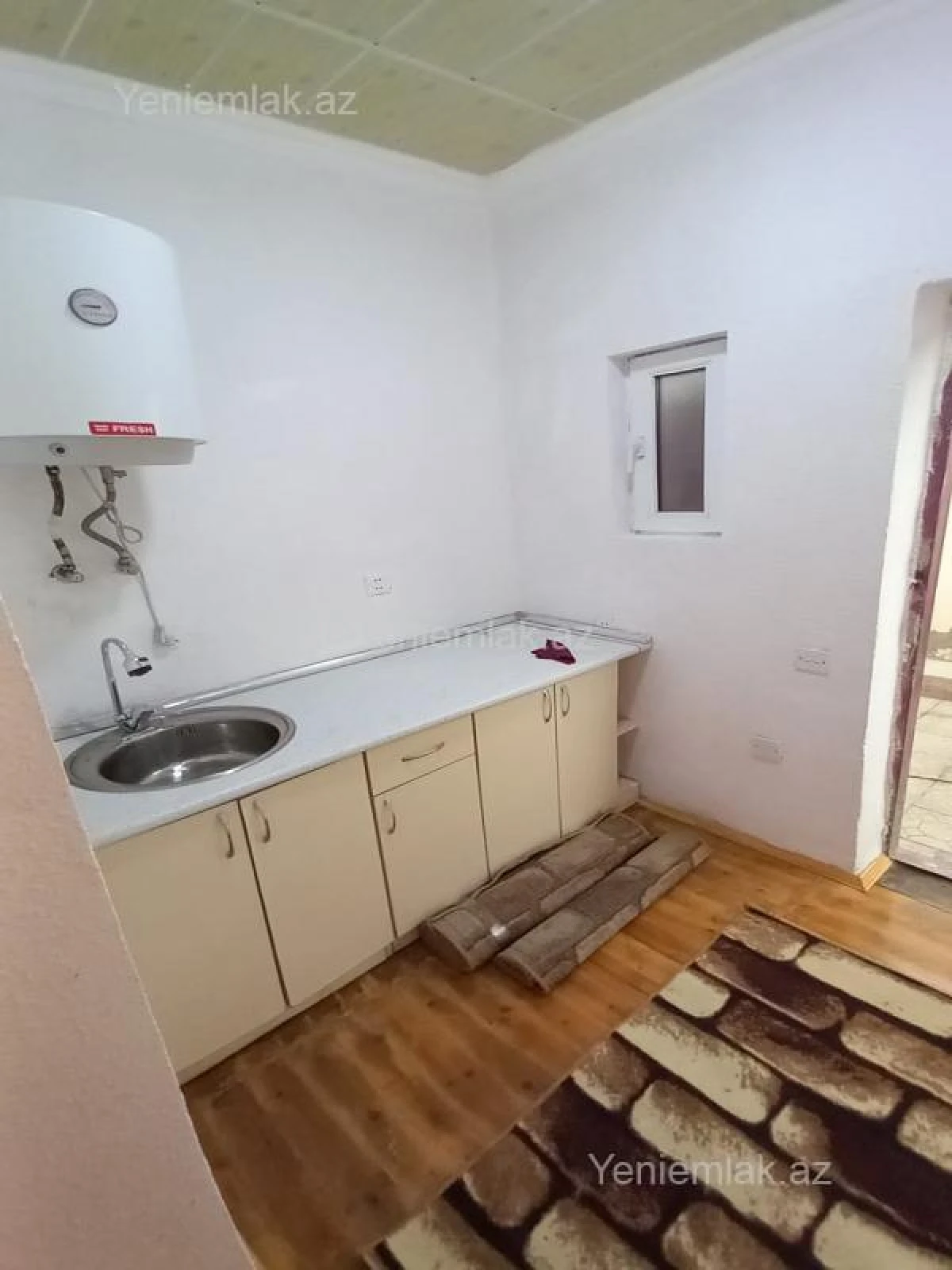 Satılır 5 otaqlı həyət evi 150 m²