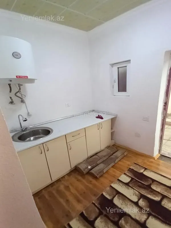 Satılır 5 otaqlı həyət evi 150 m²