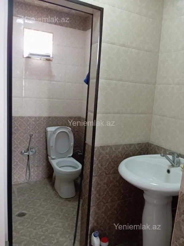 Satılır 5 otaqlı həyət evi 150 m²