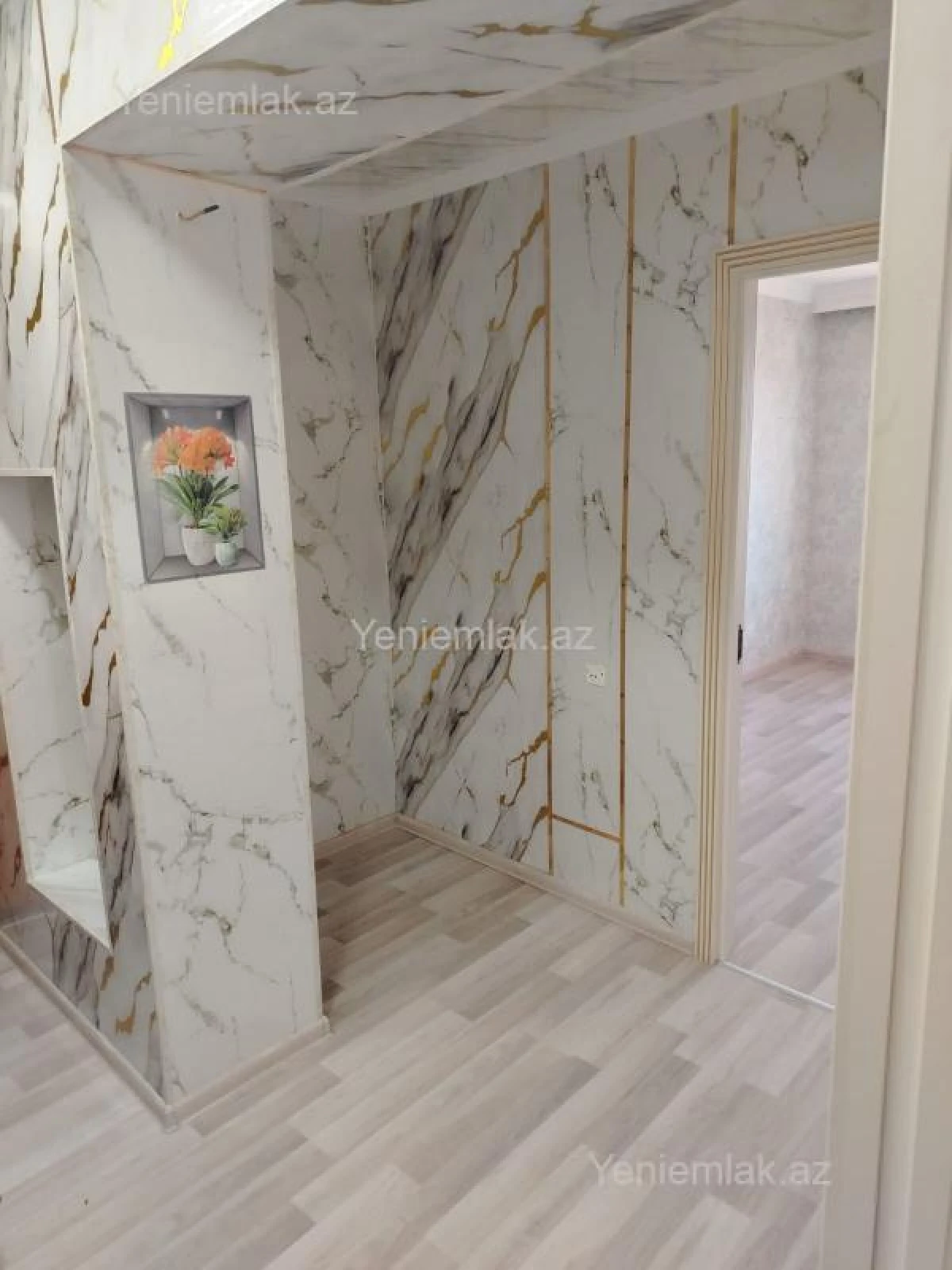 Satılır 2 otaqlı köhnə tikili 50 m²