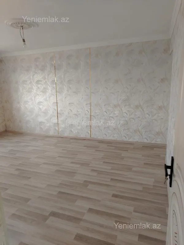 Satılır 2 otaqlı köhnə tikili 50 m²
