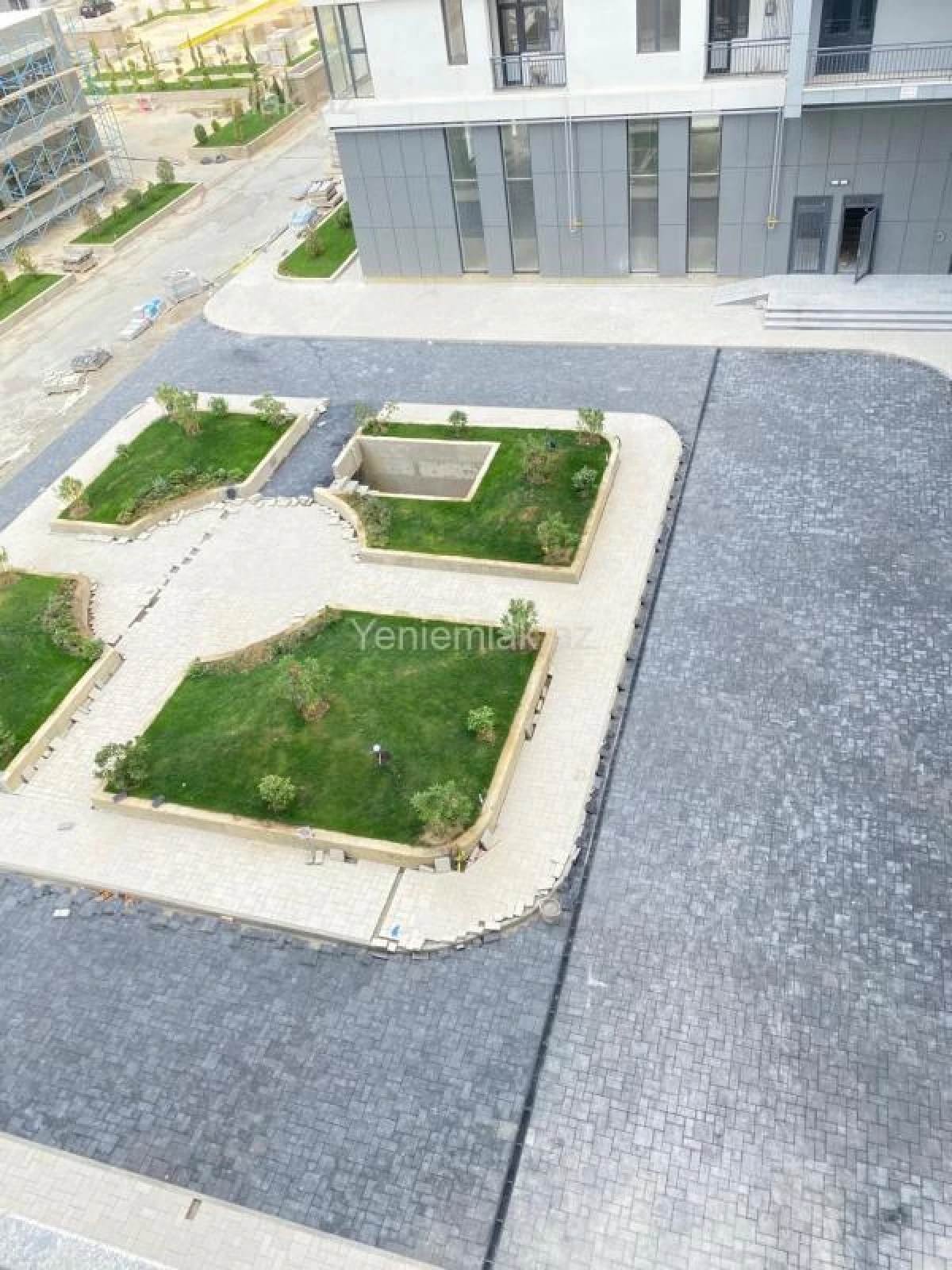 Satılır 3 otaqlı yeni tikili 78 m²