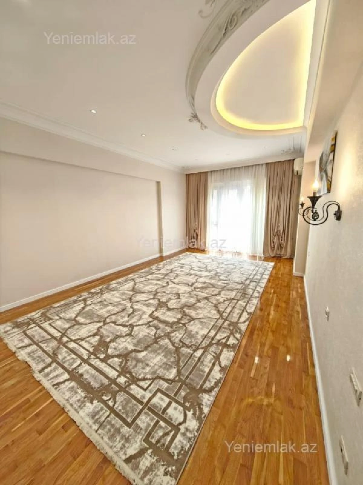 Satılır 4 otaqlı yeni tikili 225 m²