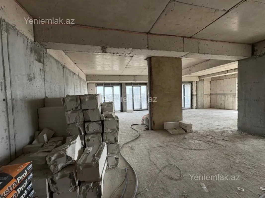 Satılır 3 otaqlı yeni tikili 127 m²