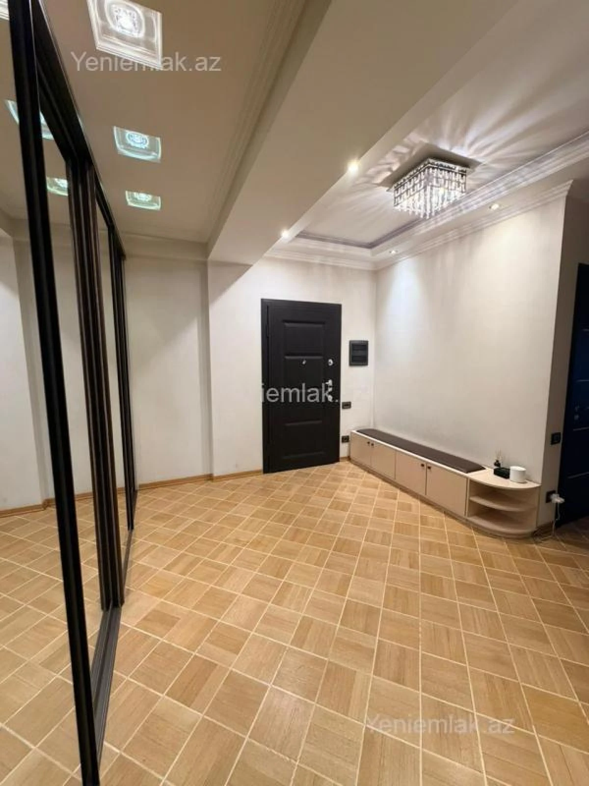 Satılır 4 otaqlı yeni tikili 160 m²