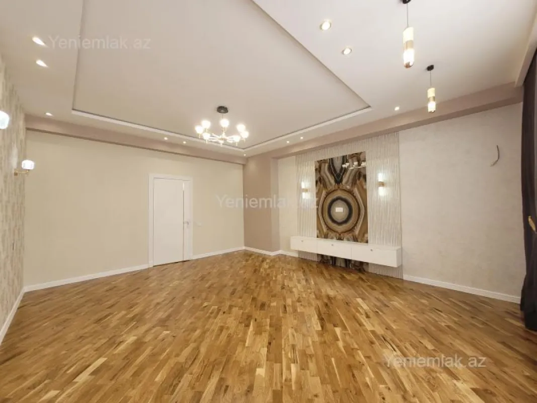 Satılır 3 otaqlı yeni tikili 114 m²