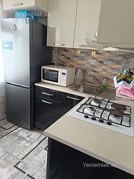 Satılır 1 otaqlı köhnə tikili 32 m² — Sumqayıt, 8-ci mikrorayon 1 otaq 32.00 m²