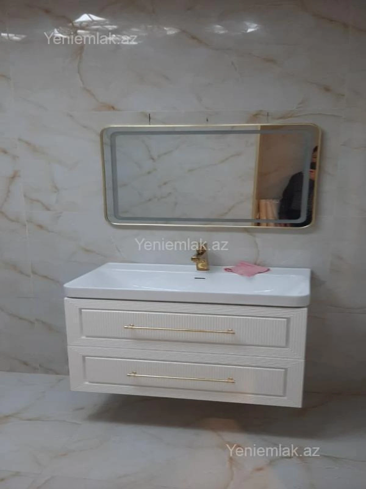 Satılır 3 otaqlı yeni tikili 170 m²