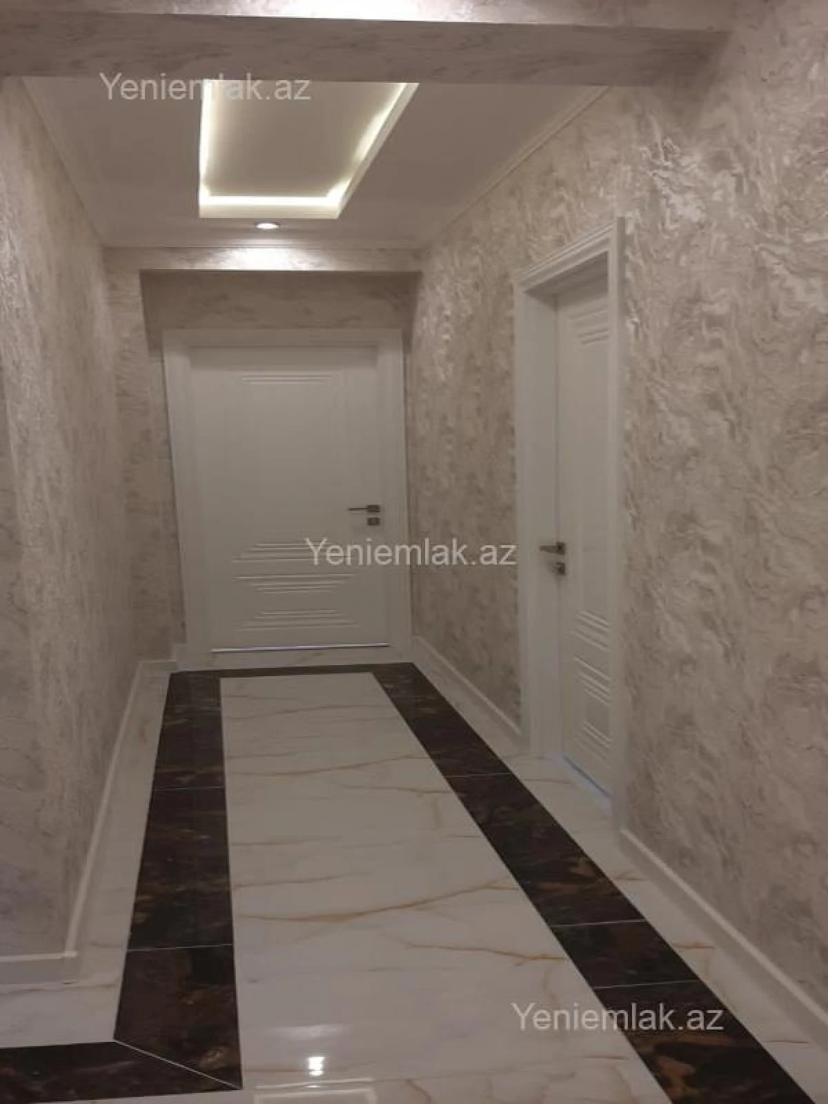 Satılır 3 otaqlı yeni tikili 170 m²