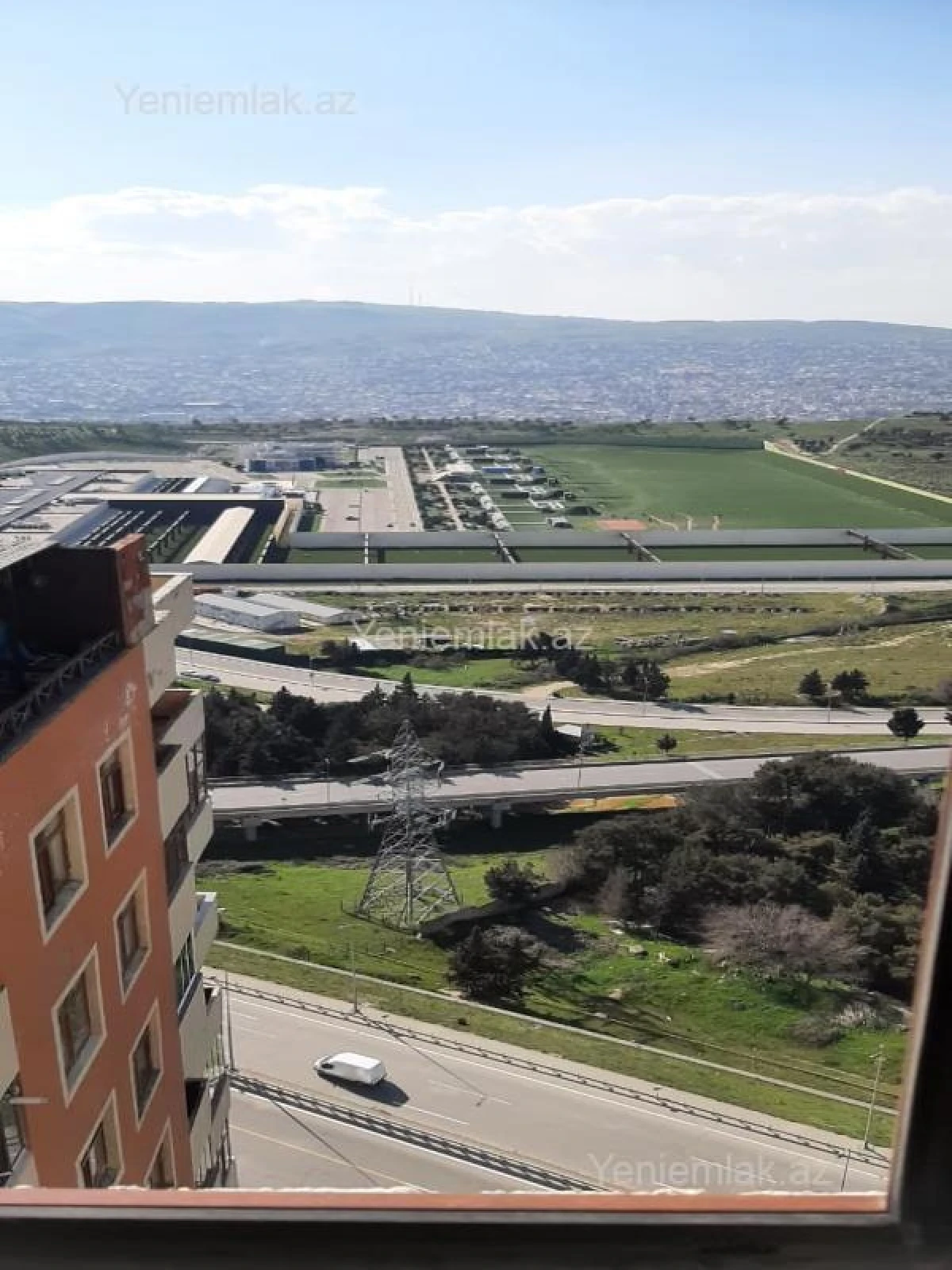 Satılır 3 otaqlı yeni tikili 170 m²