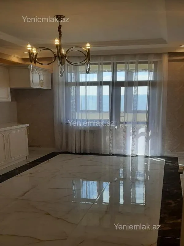 Satılır 3 otaqlı yeni tikili 170 m²