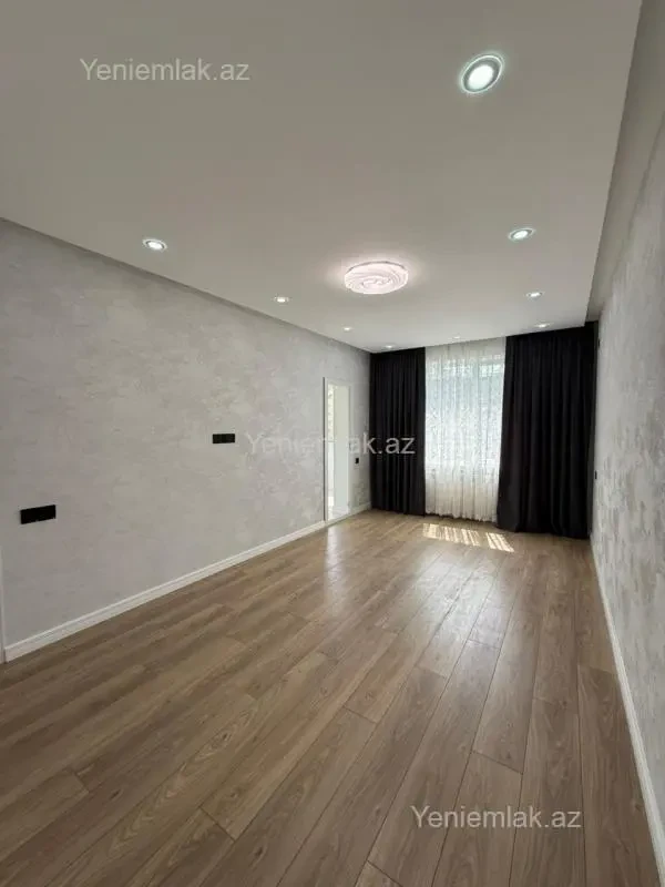Satılır 3 otaqlı köhnə tikili 60 m²