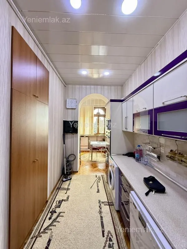 Satılır 3 otaqlı köhnə tikili 85 m²