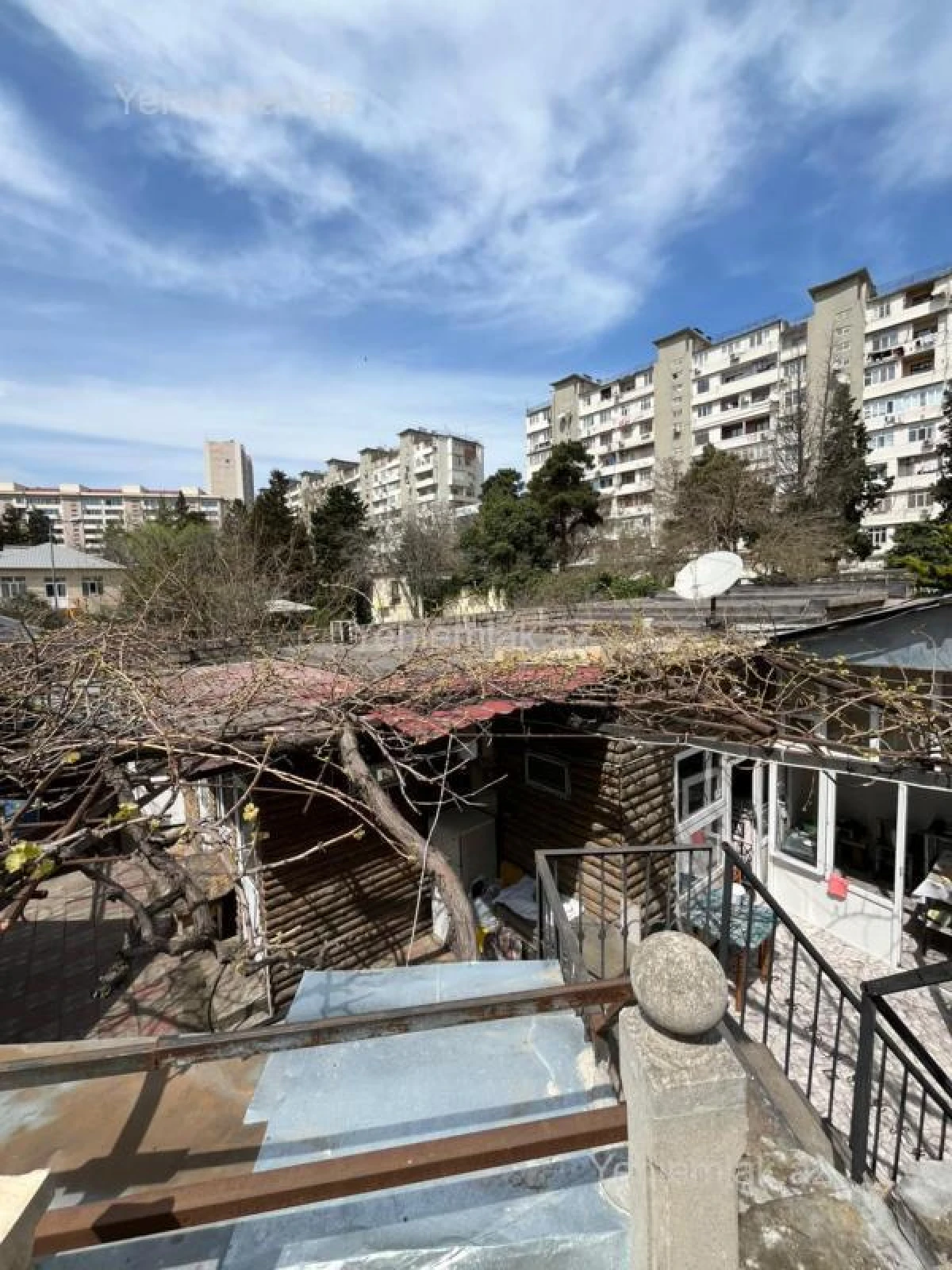 Satılır 7 otaqlı obyekt 300 m²