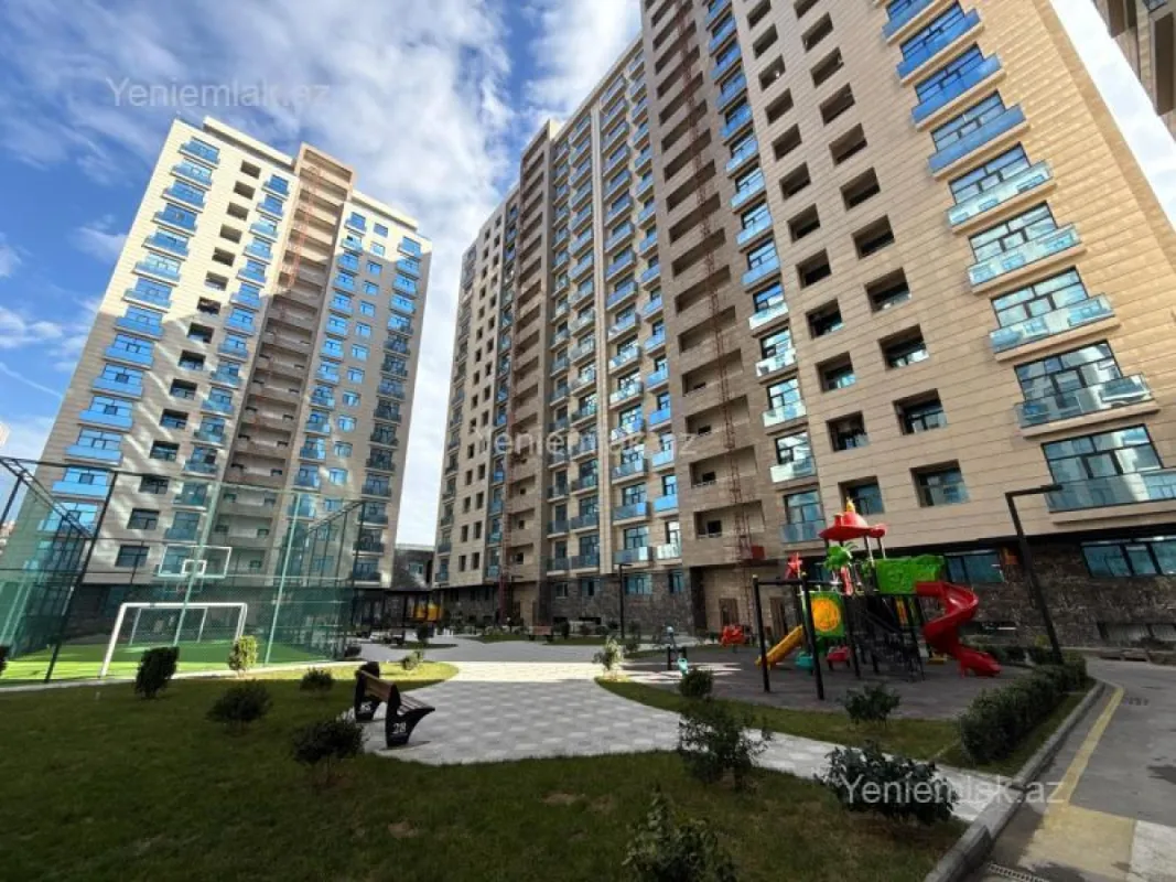Satılır 4 otaqlı yeni tikili 195 m²
