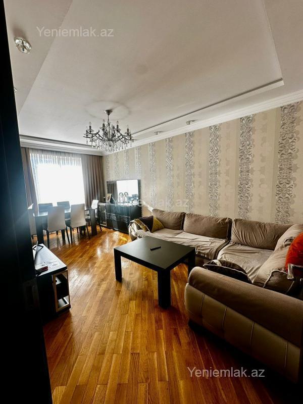 Satılır 3 otaqlı köhnə tikili 85 m² — Bakı, Nizami 3 otaq 85.00 m²