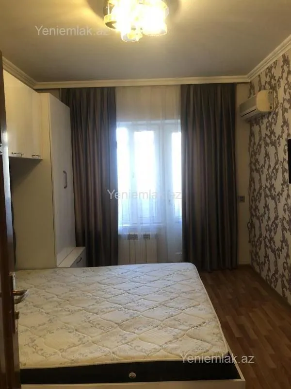 Satılır 3 otaqlı köhnə tikili 80 m²