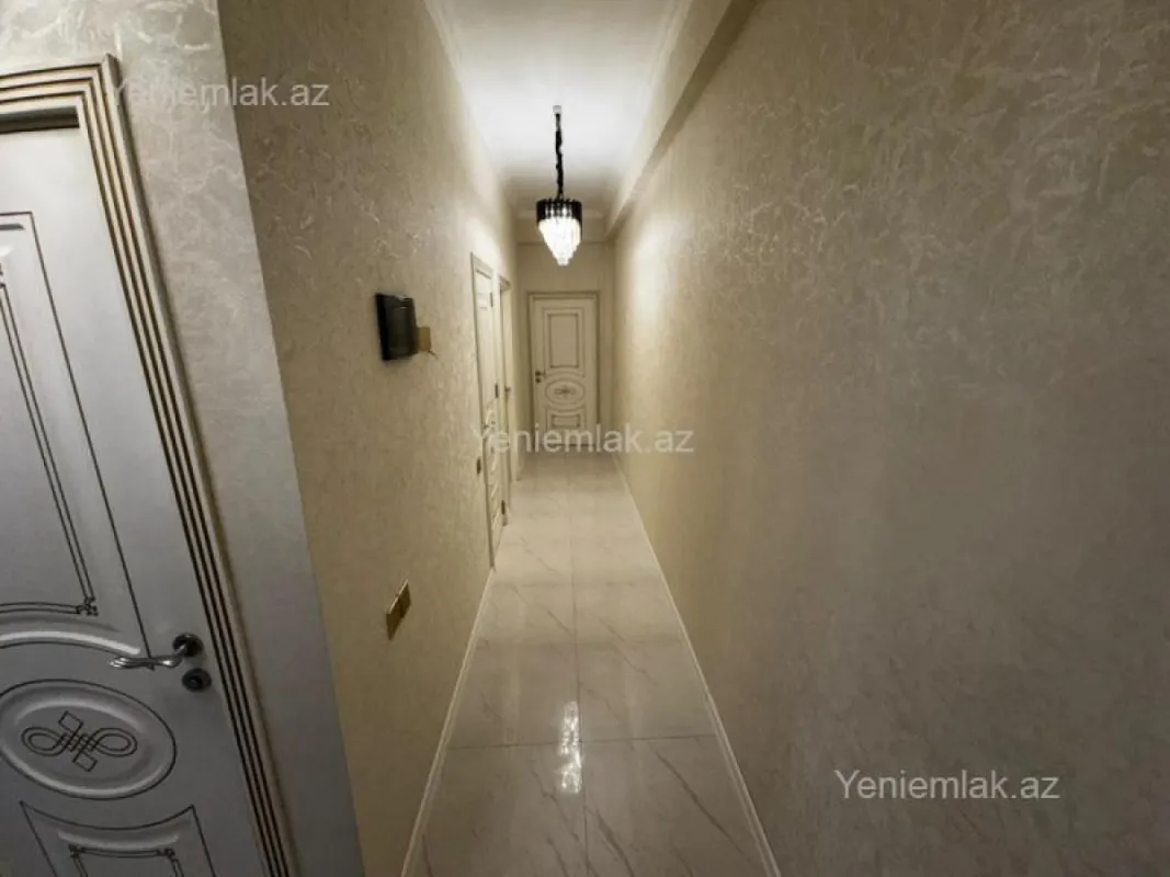 Satılır 3 otaqlı yeni tikili 85 m²