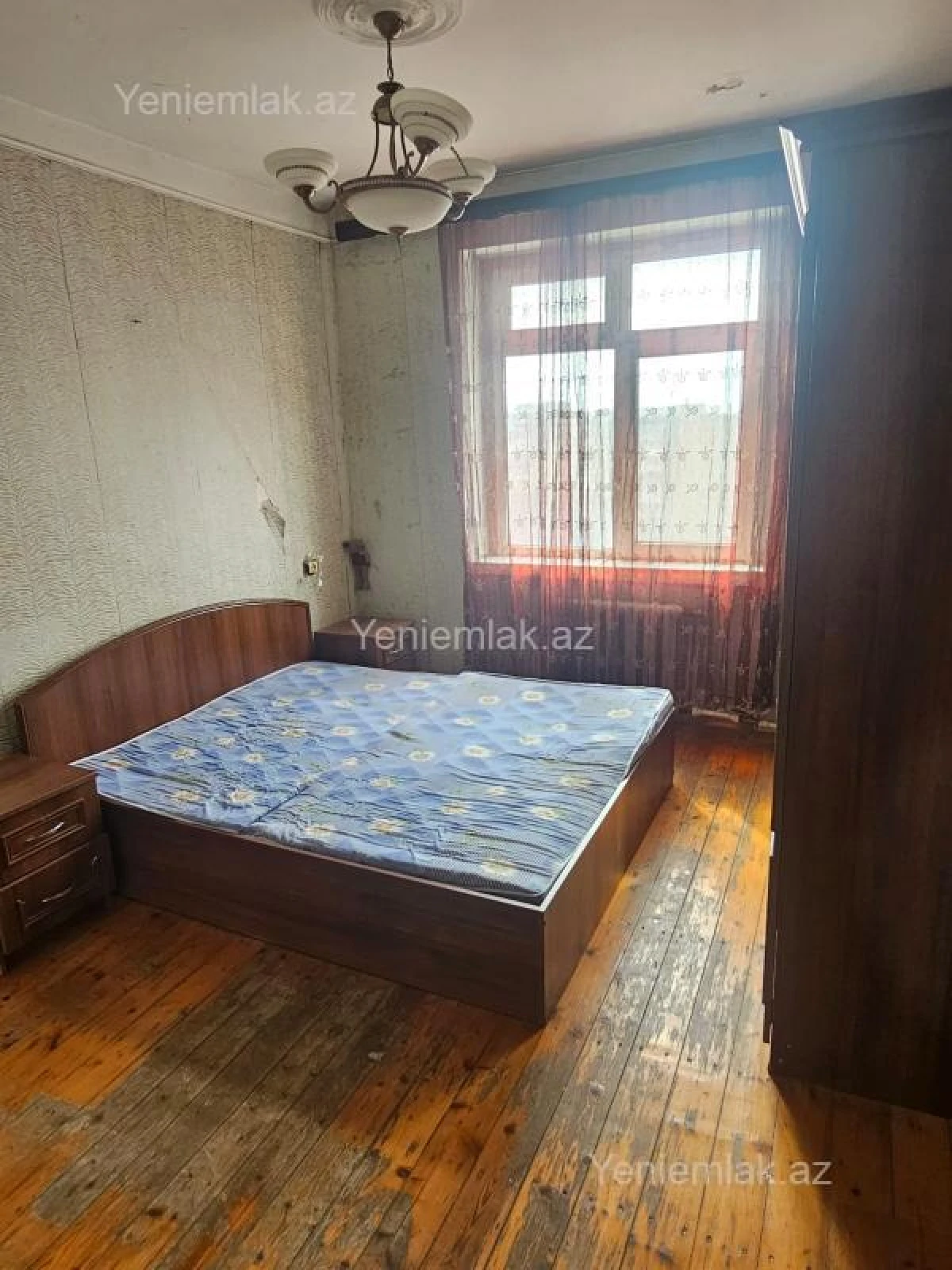Satılır 3 otaqlı köhnə tikili 75 m²