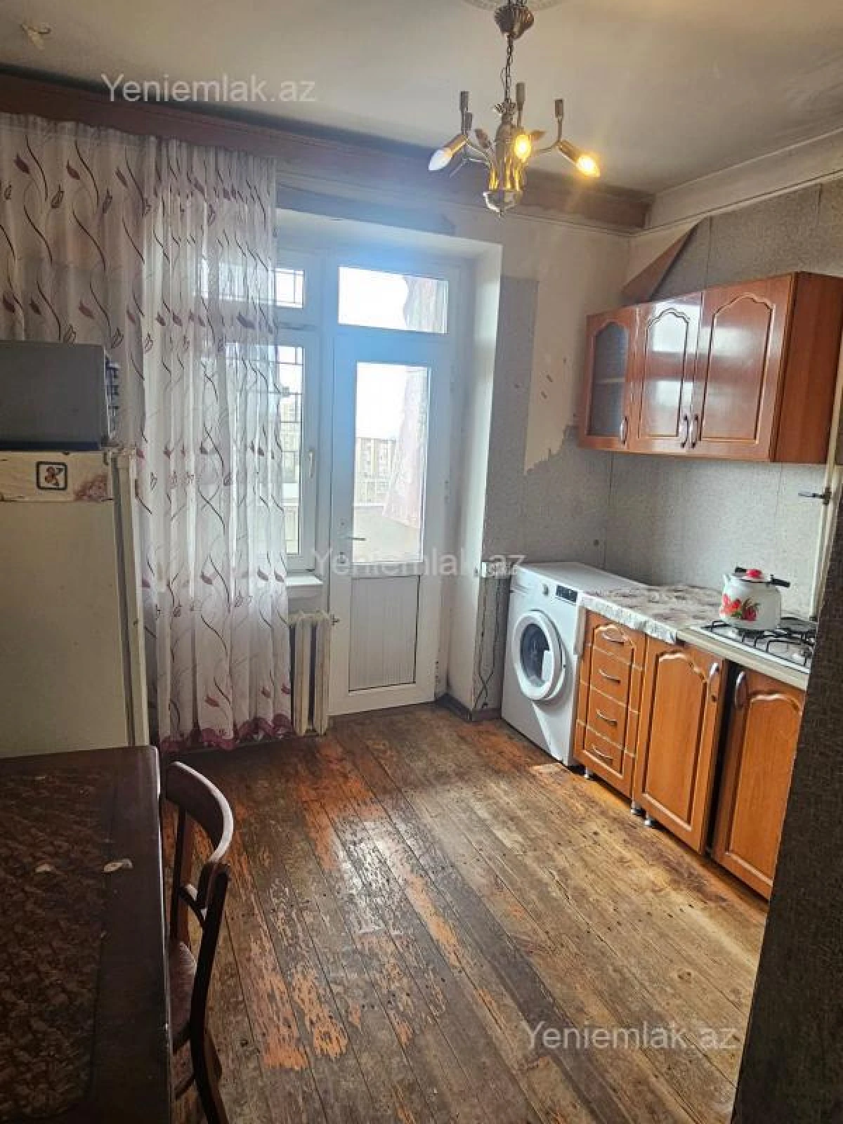Satılır 3 otaqlı köhnə tikili 75 m²