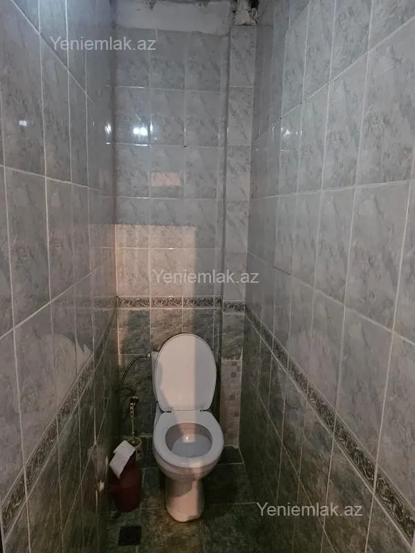 Satılır 3 otaqlı köhnə tikili 75 m²