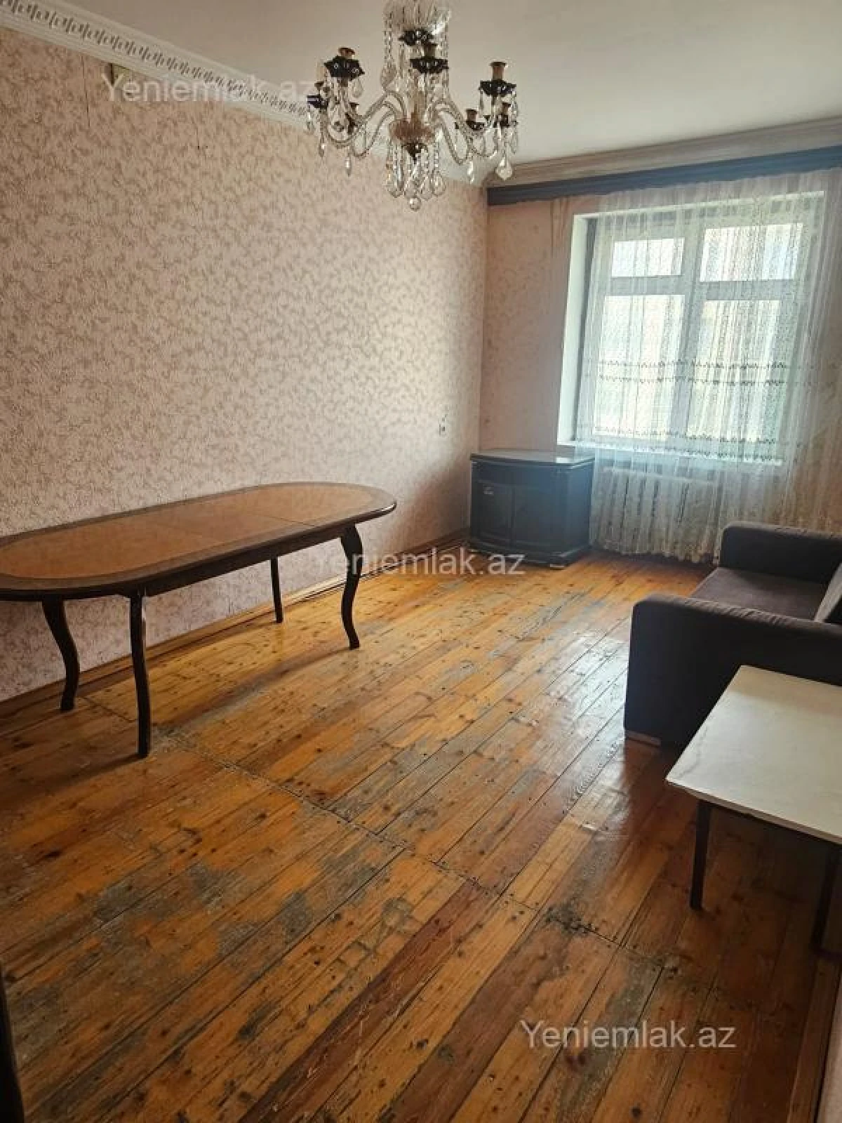 Satılır 3 otaqlı köhnə tikili 75 m²