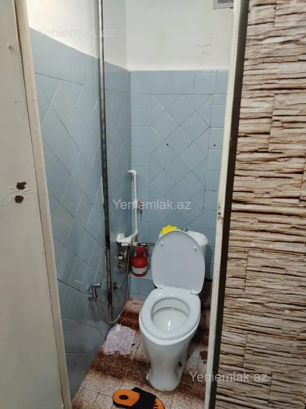 Satılır 2 otaqlı köhnə tikili 50 m²