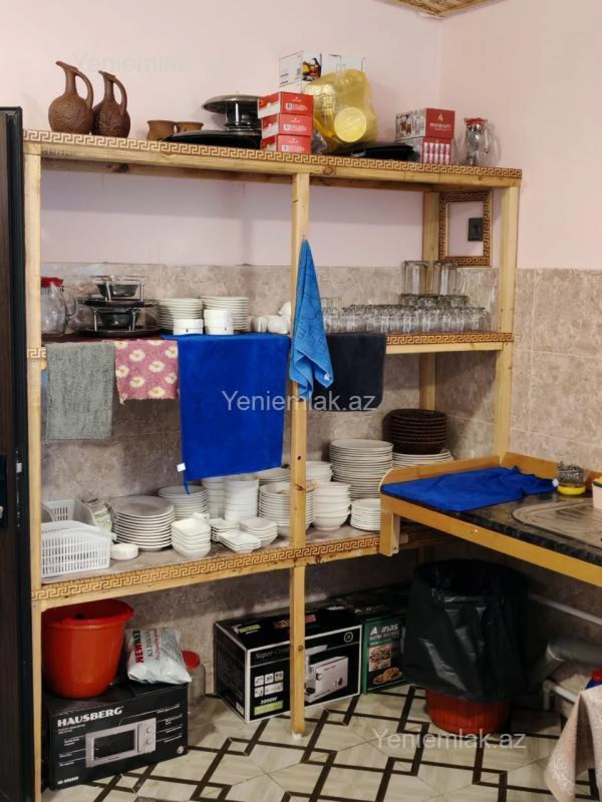 Satılır 4 otaqlı obyekt 175000 m²