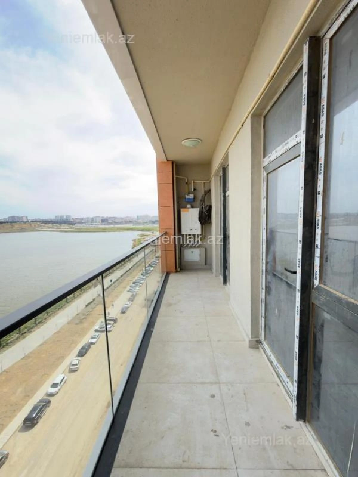 Satılır 3 otaqlı yeni tikili 71 m²