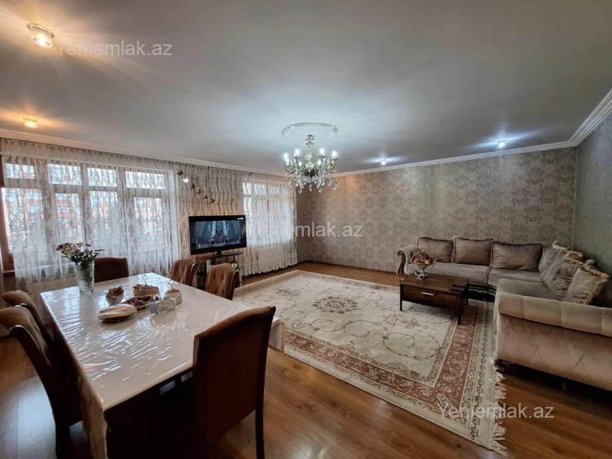 Satılır 5 otaqlı köhnə tikili 100 m²