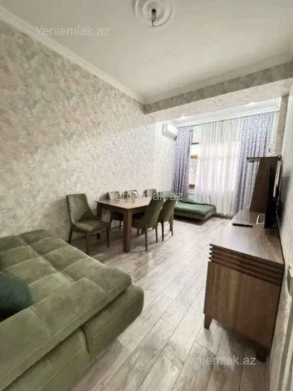 Satılır 3 otaqlı köhnə tikili 60 m²