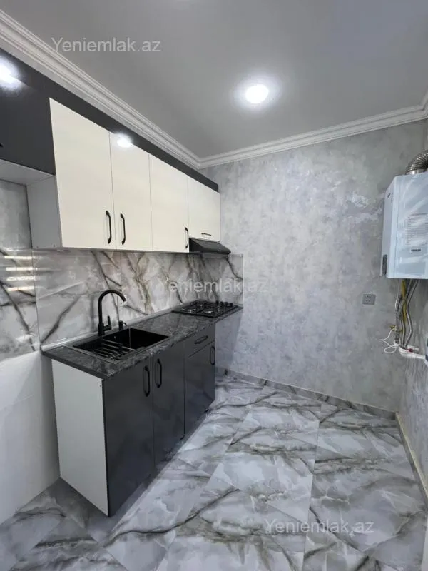 Satılır 3 otaqlı köhnə tikili 80 m²